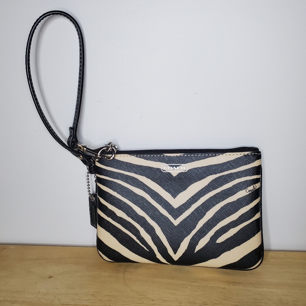 Authentic Coach Wristlet - Picture 9 of 13